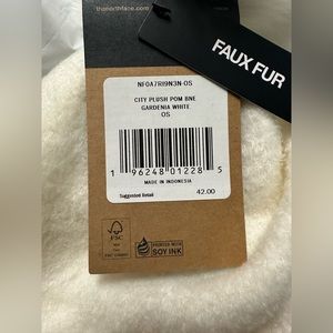 Northface city plus beanie, off-white, one size size